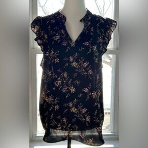 Size L RW&CO top